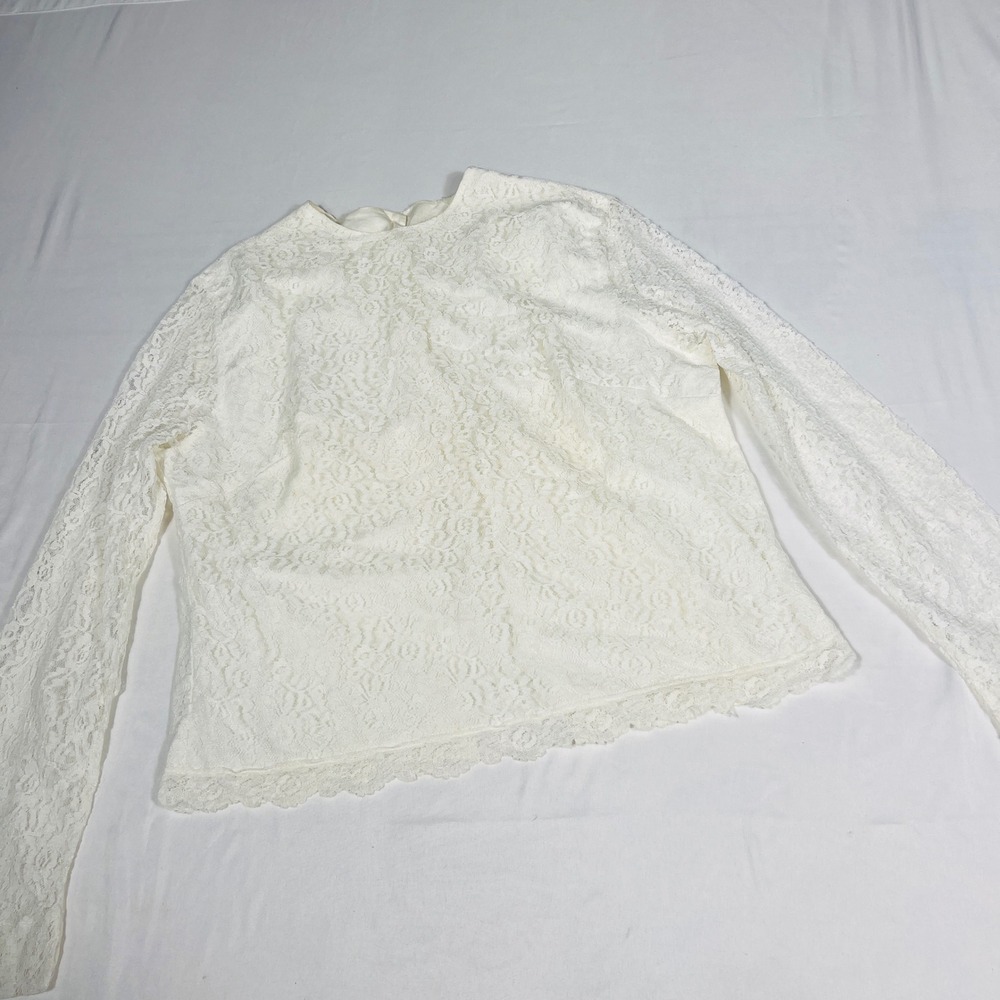 Vintage Ivory Floral Lace Long Sleeve Button Back Scalloped Hem Romantic *READ*